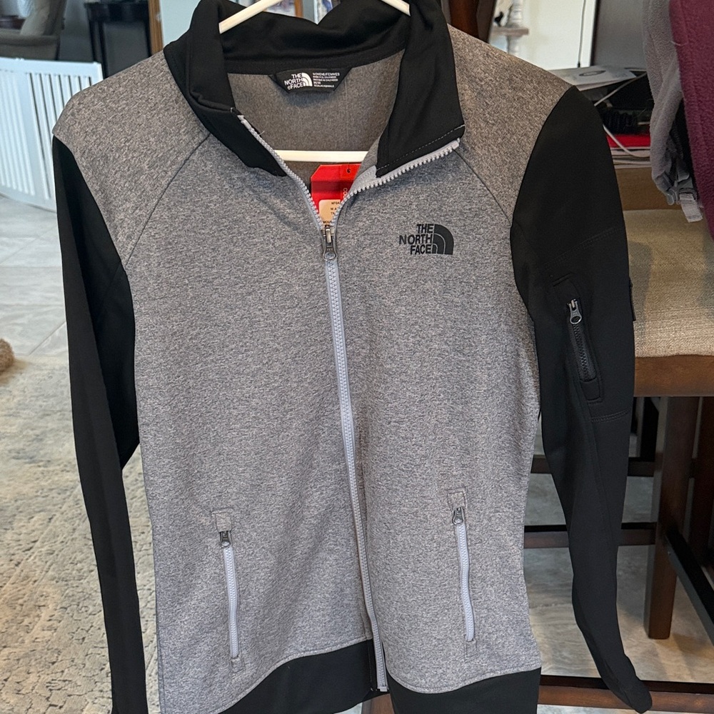 The North Face Black and Gray Full-Zip Jacket Size Medium